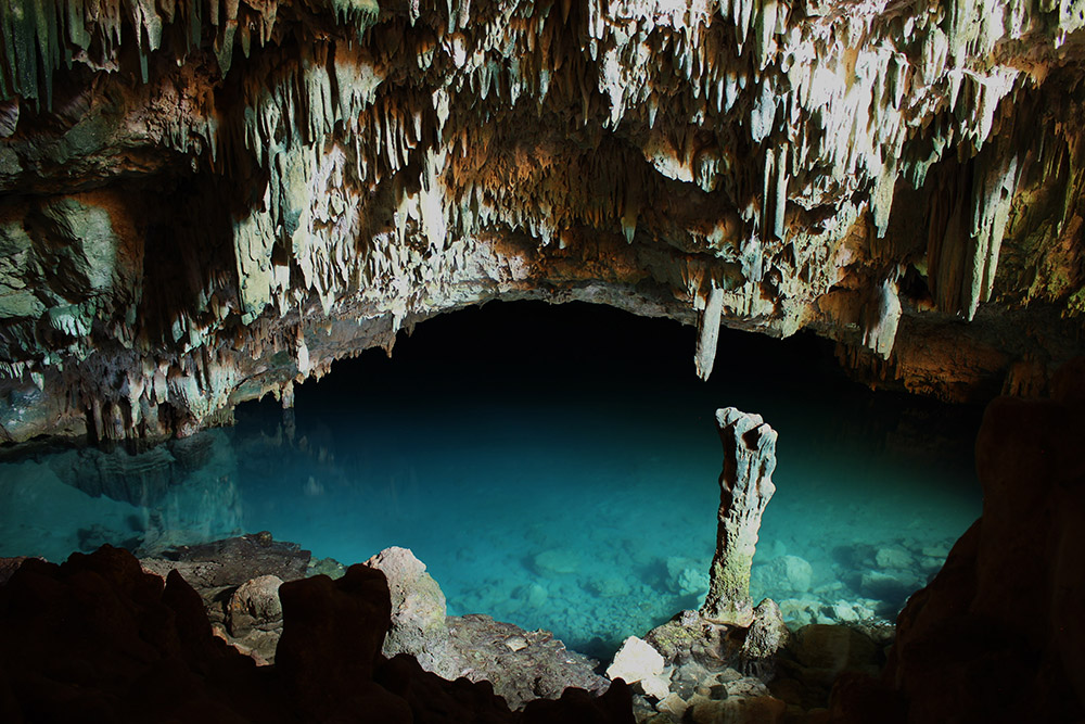 inside Rangko Cave